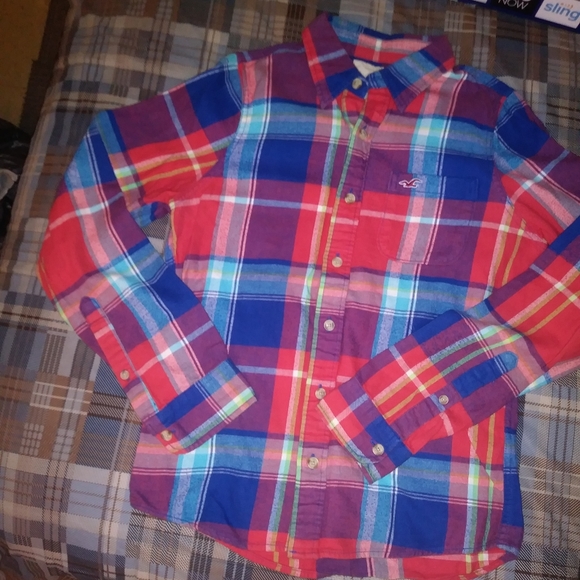Hollister💕Red plaid Flannel💙 - Picture 2 of 5